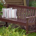 recycled plastic vineyard bench